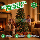 Árvore de Natal Decorada 150cm – 220 Galhos com Pisca LED